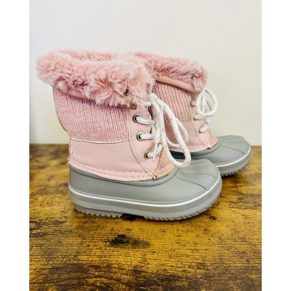 London Fog Insulated Snow Boots With Fur ~ Toddler‎ Size 6 ~ Pink & Gray
